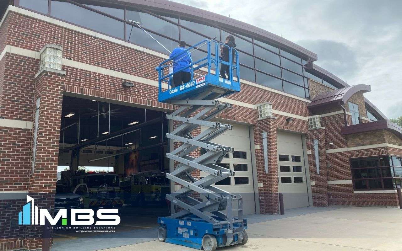 Shiny and streak-free glass achieved using storefront window cleaning tips